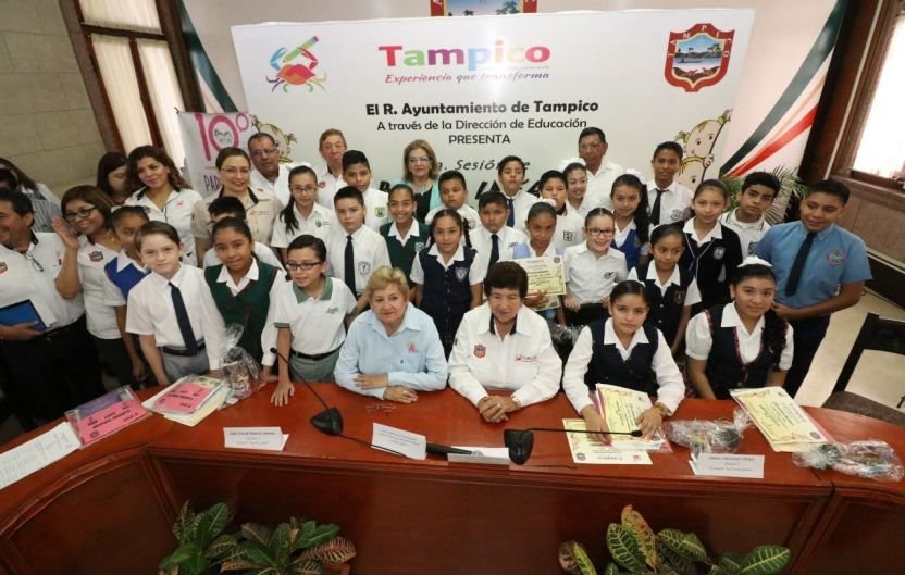 Ayuntamiento de Tampico celebra la Primera