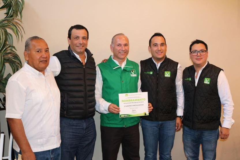 Entregan nombramiento a nuevo coordinad (2)