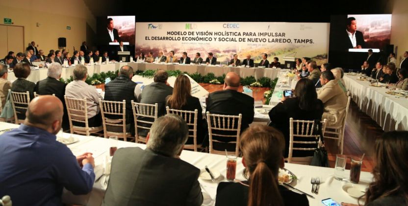 TAM-266-2017.-Realiza Gobernador gira de trabajo en Nuevo Laredo (1)