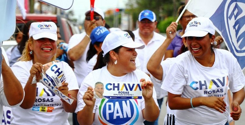 Acción Nacional causa furor en las calles de Nuevo La (1)