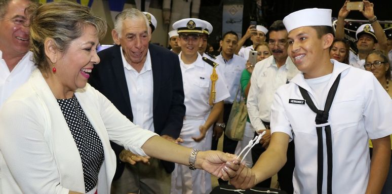 Acude Beatriz Gómez a inaugurac (3)