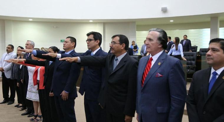 Aprueban reformas que fortalecen las bases leg