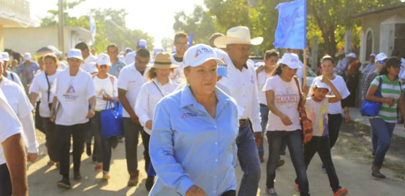 Atenderá Alma Laura Amparán a los gru (2)