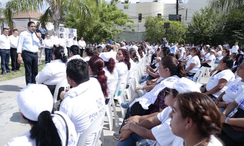 Cabeza de Vaca se reúne (2)