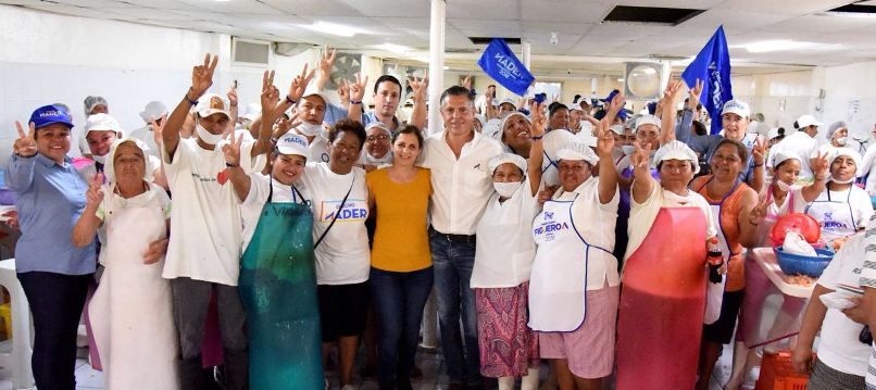 Despicadoras y pescado (2)