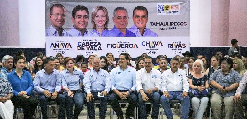 Se reúne Chava Rosas con (1)