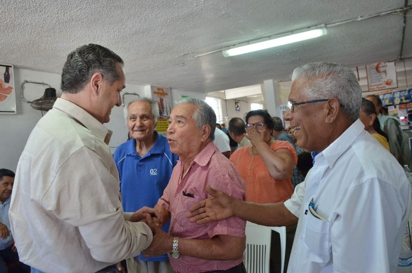 Alcalde electo Adrián Oseguera se reúne con lo (1)