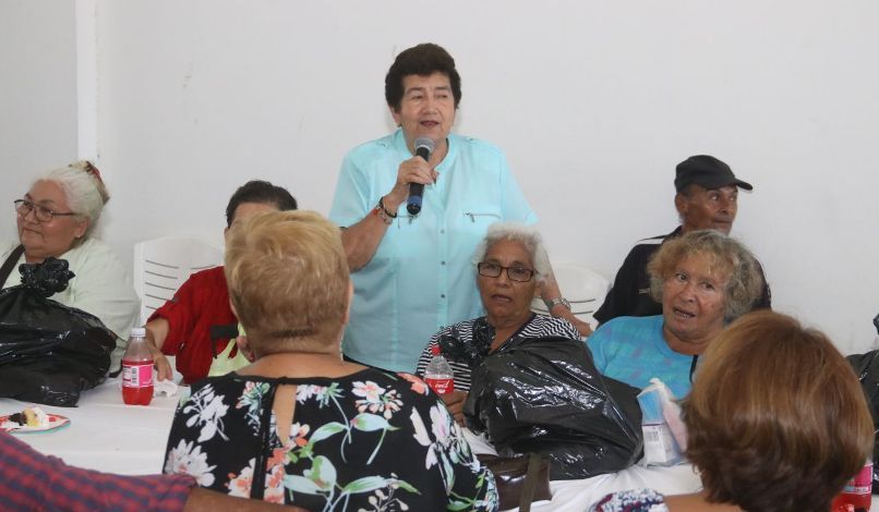 Festeja gobierno de Tampico a pe (1)