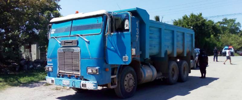 Imprudente conductor de camión de v