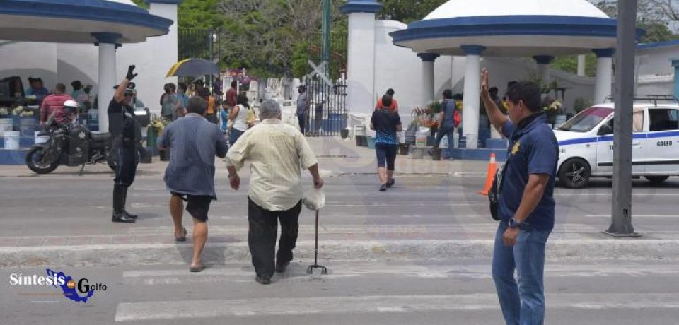 Implementan operativo vial en los panteones de Tampico