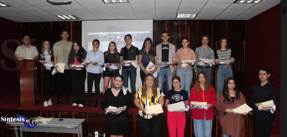Alumnos de la UAG van a concurso de simulación de negocios a nivel Iberoamérica
