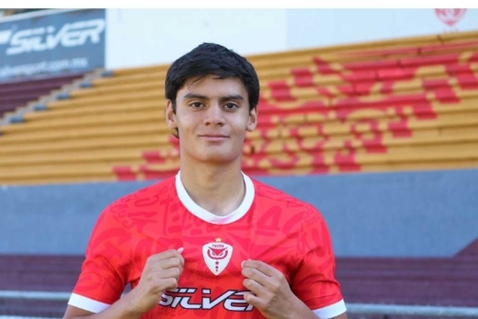 Alumno de la UAG destaca como seleccionado de futbol de Panamá