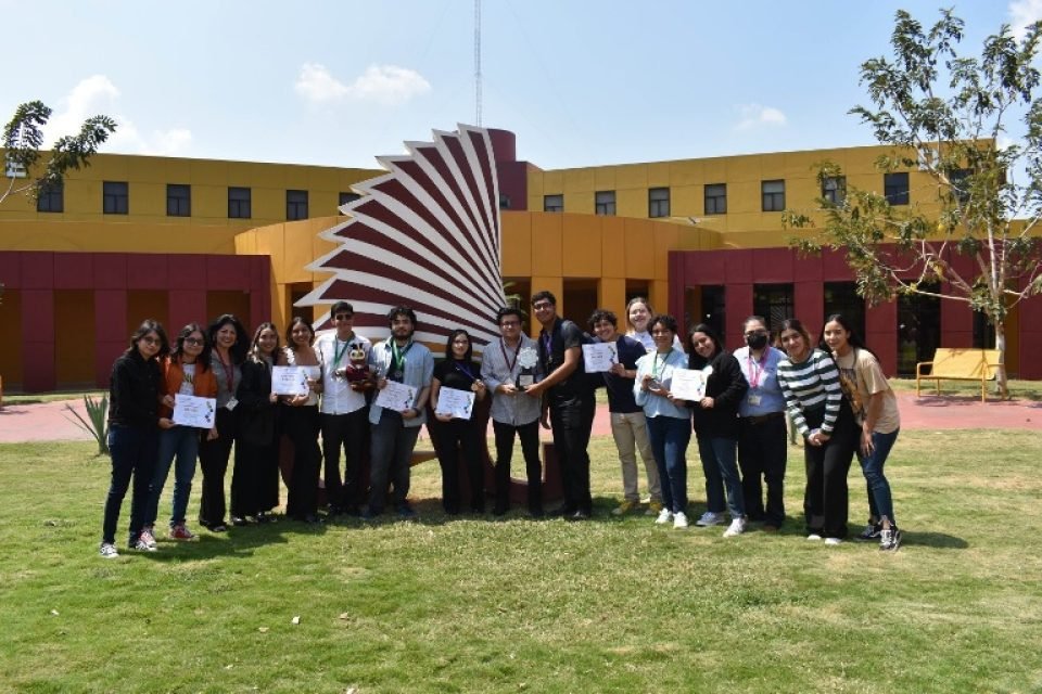 Realizan Etapa Regional de Infomatrix en Campus Tabasco de la UAG