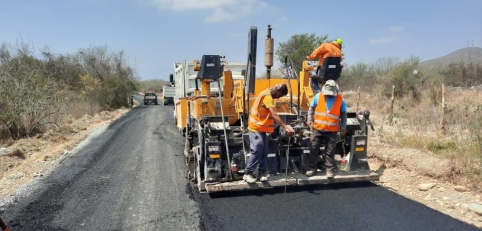 Concluyen trabajos de pavimentación en vialidades del municipio de Villagrán, Tamaulipas